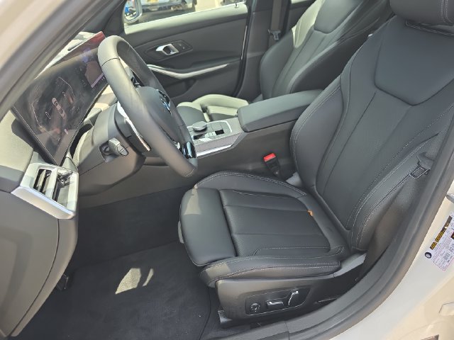 Used 2026 BMW 330i Sedan RWD image 11
