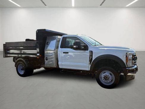 Used 2024 Ford F550 4x4 Regular Cab Super Duty image 3