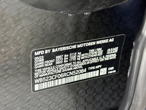 Used 2024 BMW iX xDrive50 w/ Premium Package AWD/4WD image 28