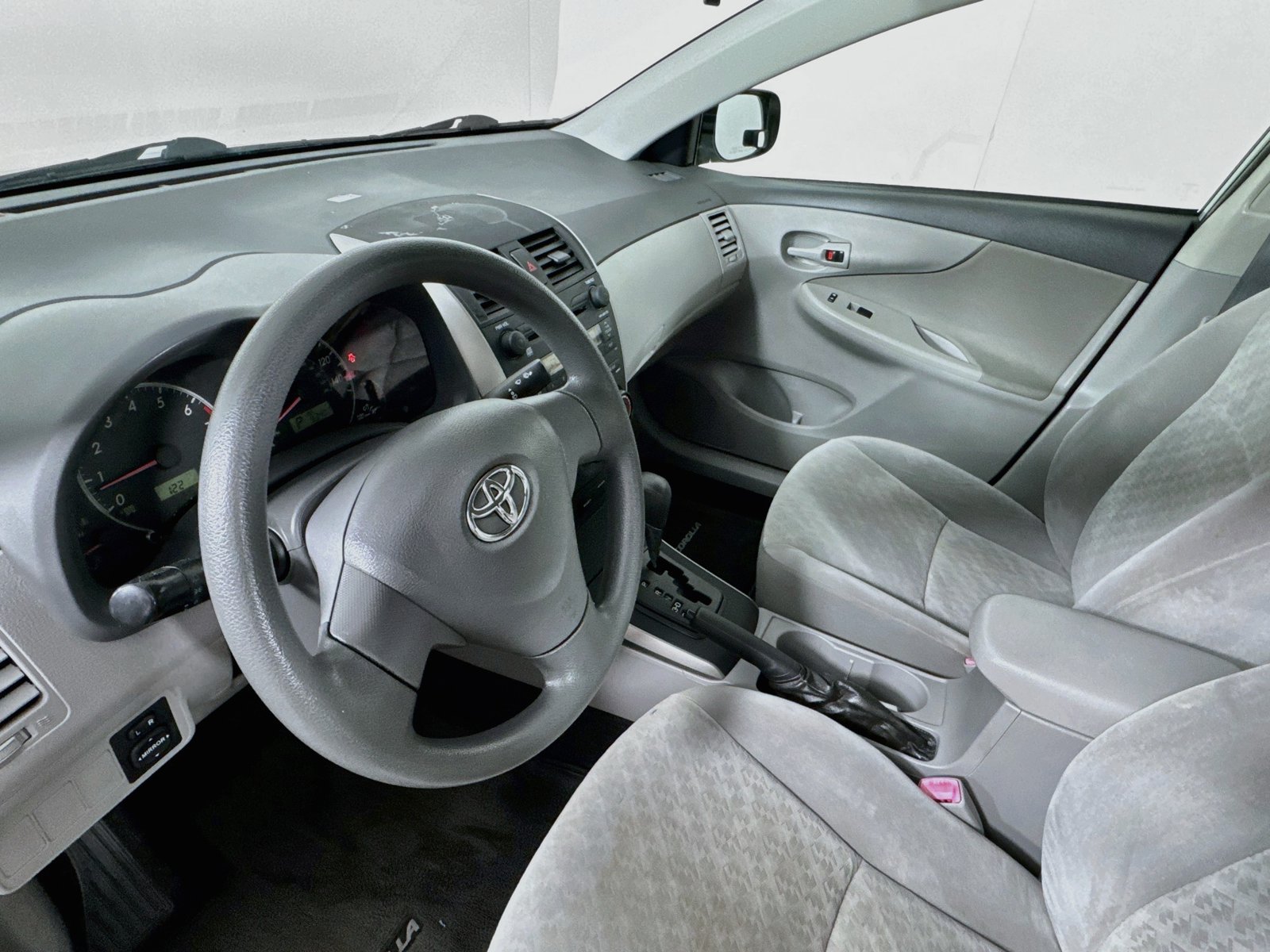 Used 2009 Toyota Corolla LE FWD image 11