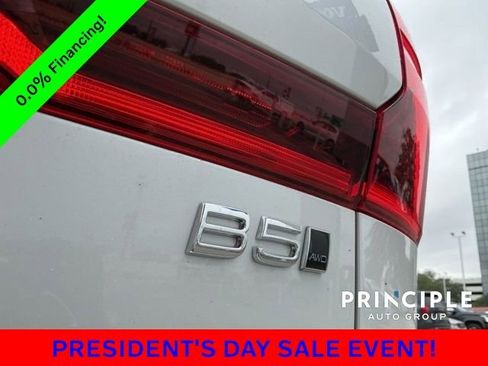 New 2026 Volvo XC60 B5 Ultra w/ Protection Package Premier image 15