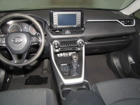 Used 2021 Toyota RAV4 XLE w/ Convenience Package AWD/4WD image 14