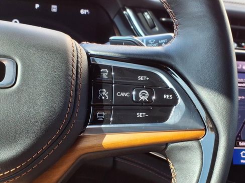 Certified 2025 Jeep Grand Cherokee Summit image 15