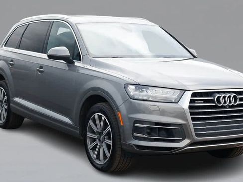 Used 2018 Audi Q7 3.0T Prestige w/ Prestige Package image 3