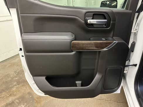 Used 2022 GMC Sierra 1500 SLE AWD/4WD image 22