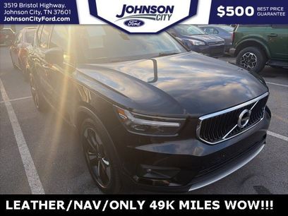 Used 2019 Volvo XC40 T5 Momentum