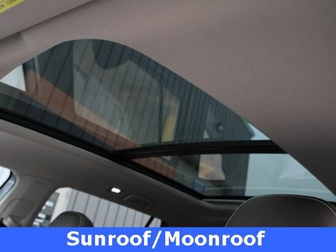 New 2025 Volkswagen Atlas SEL image 5