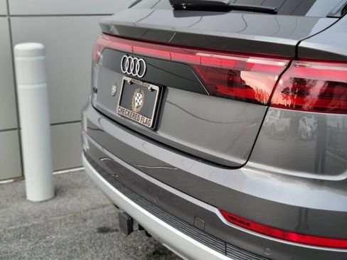 Used 2025 Audi Q8 Premium w/ Convenience Package image 43