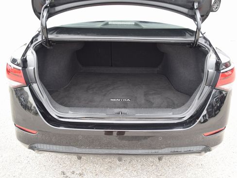 Used 2024 Nissan Sentra SV image 21