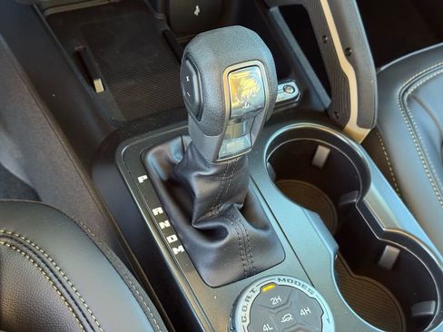 New 2026 Ford Bronco Badlands image 21