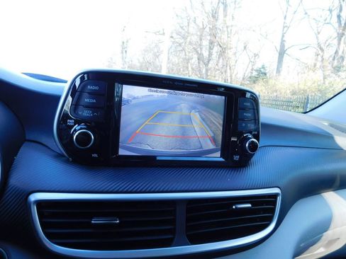 Used 2019 Hyundai Tucson Sport image 10