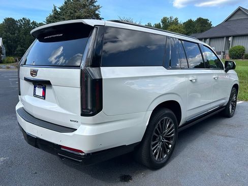 Used 2025 Cadillac Escalade ESV Sport Platinum AWD/4WD image 24
