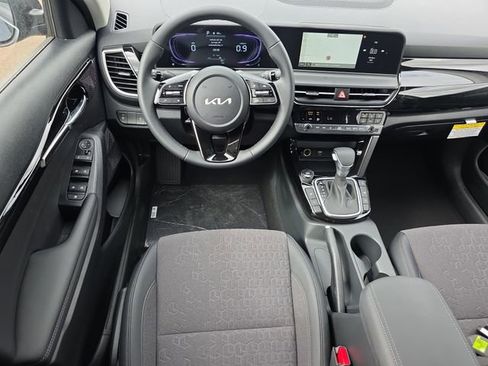 New 2026 Kia Seltos S AWD/4WD image 7