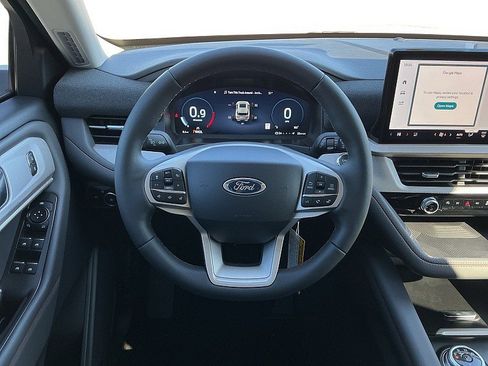 New 2026 Ford Explorer ST-Line w/ ST-Line Street Pack image 15