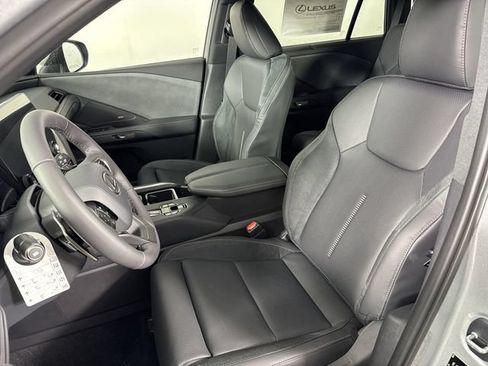 Used 2026 Lexus TX 350 AWD w/ Technology Package image 19