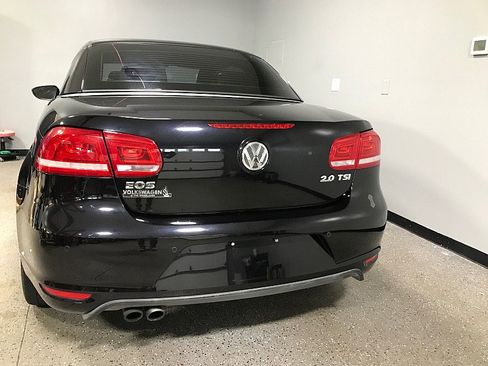 Used 2014 Volkswagen Eos Executive FWD image 8