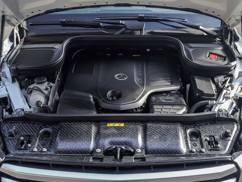 Used 2024 Mercedes-Benz GLS 450 4MATIC image 28