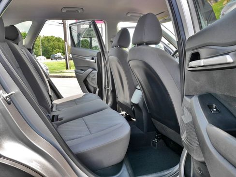 Used 2023 Kia Seltos LX AWD/4WD image 11