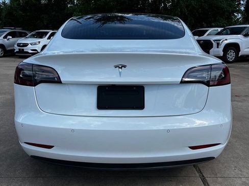 Used 2020 Tesla Model 3 Standard Range Plus RWD image 4