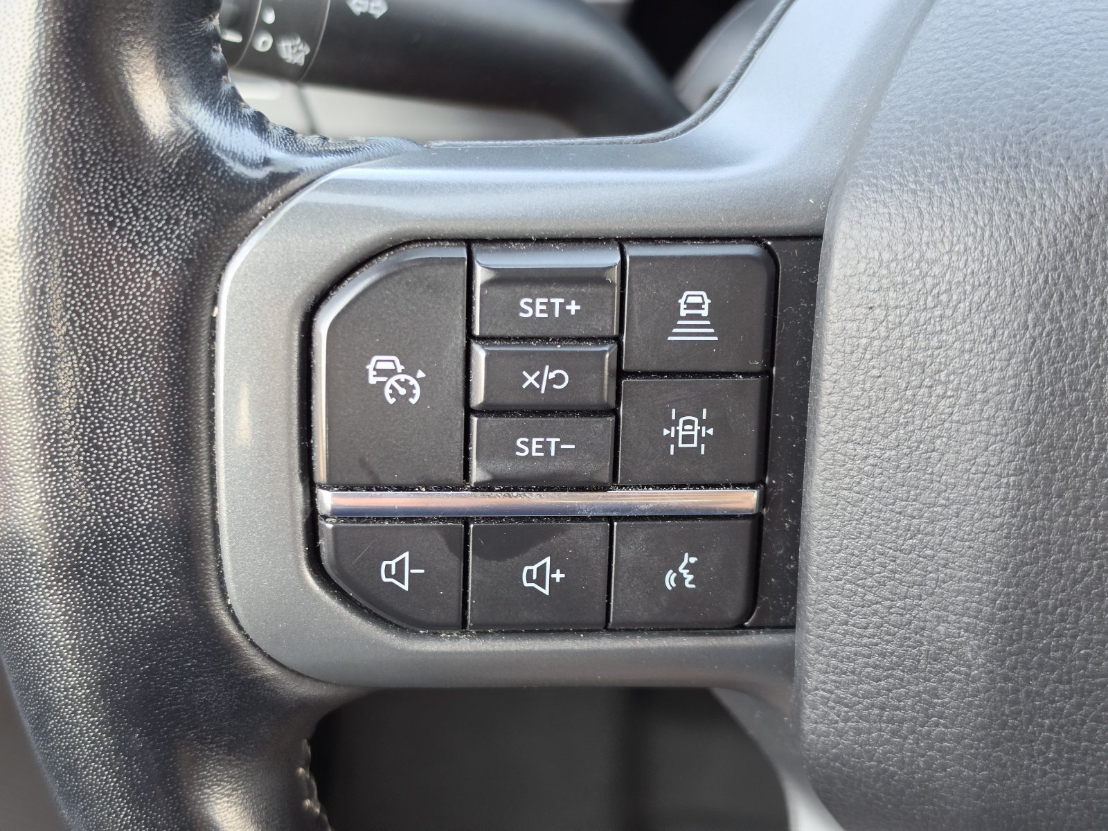 Used 2022 Ford F150 Lariat w/ Equipment Group 502A High AWD/4WD image 23