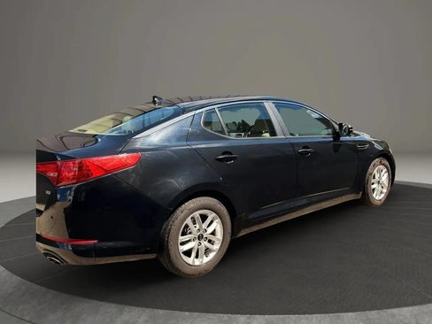 Used 2011 Kia Optima LX FWD image 4