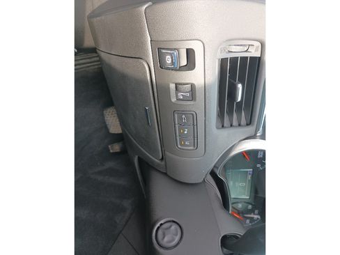 Used 2019 Chevrolet Impala Premier w/ Premier Confidence Package FWD image 14