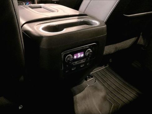 Used 2021 Chevrolet Suburban High Country w/ Premium Package AWD/4WD image 35