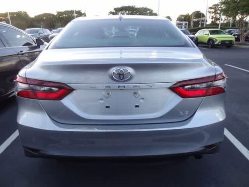 Used 2024 Toyota Camry LE FWD image 8