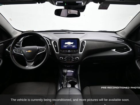 Used 2023 Chevrolet Malibu LT image 8