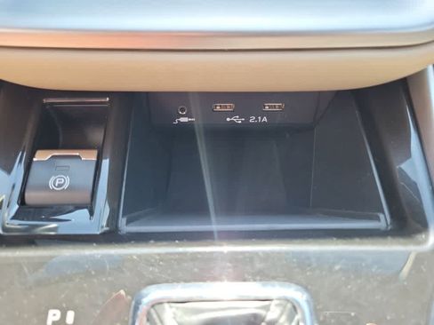 Used 2020 Subaru Outback Limited image 15