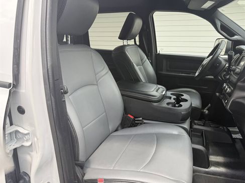 Used 2021 RAM 2500 Tradesman w/ Chrome Appearance Group image 29