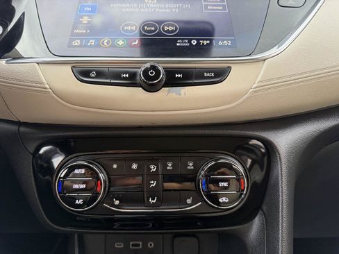 Used 2021 Buick Encore GX Select AWD/4WD image 22