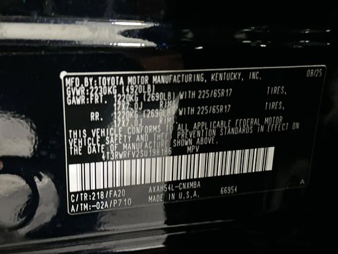 Used 2025 Toyota RAV4 XLE image 41