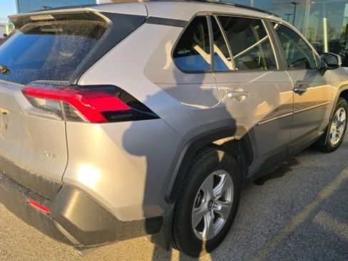 Used 2019 Toyota RAV4 XLE image 7