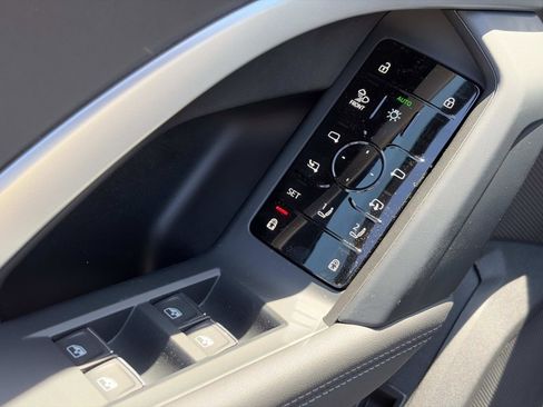 New 2026 Audi Q5 Premium Plus image 17