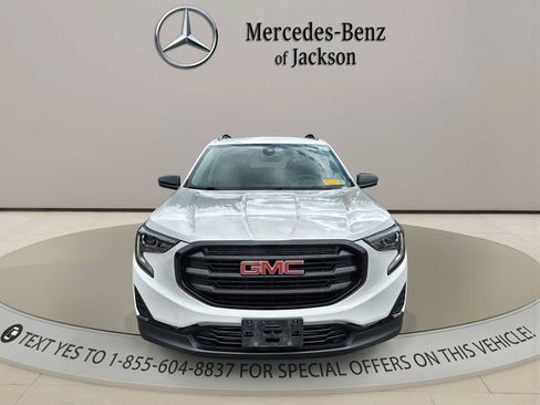 Used 2021 GMC Terrain SLE w/ Driver Convenience Package AWD/4WD image 3