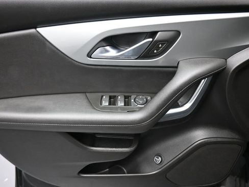 Used 2020 Chevrolet Blazer LT image 10