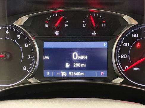 Used 2024 GMC Terrain SLT image 8