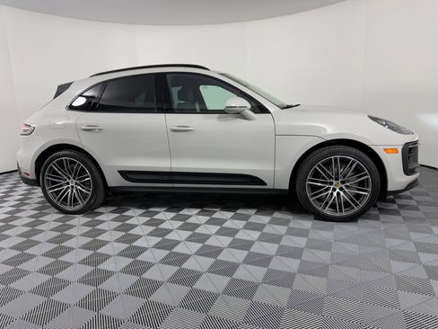 New 2026 Porsche Macan GTS image 8
