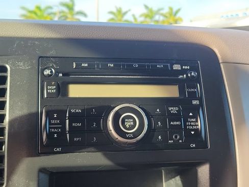 Used 2016 Nissan NV 2500 SV RWD image 26