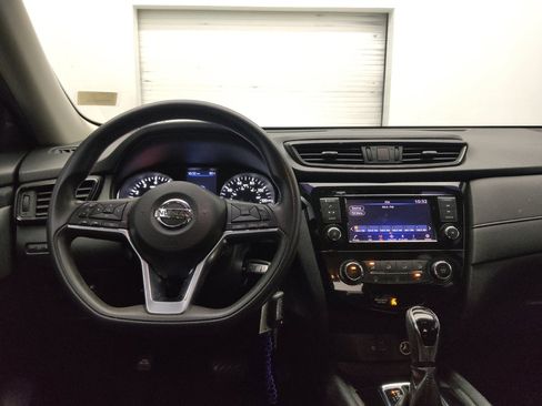 Used 2018 Nissan Rogue S FWD image 22