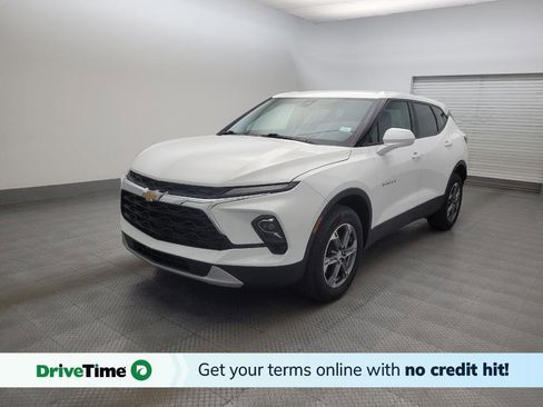 Used 2024 Chevrolet Blazer LT FWD image 1
