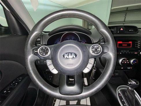 Used 2015 Kia Soul Base image 14