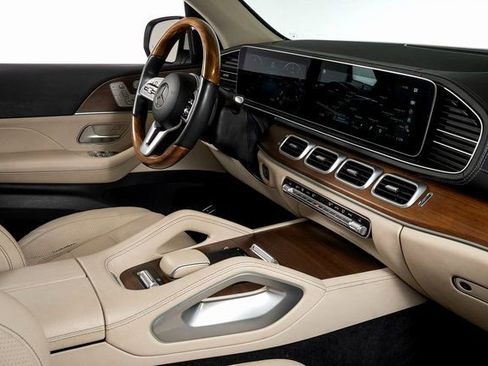 Used 2022 Mercedes-Benz GLS 450 4MATIC image 48