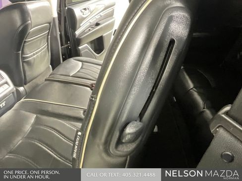 Used 2020 INFINITI QX60 Luxe w/ Essential Package FWD image 28