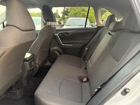 Used 2025 Toyota RAV4 LE AWD/4WD image 12