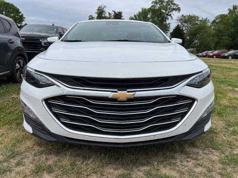Used 2024 Chevrolet Malibu LT FWD image 8