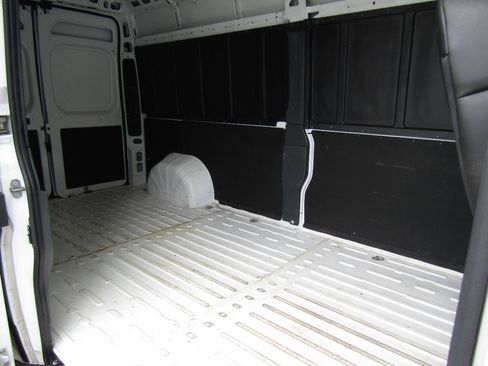 Used 2026 RAM ProMaster 2500 w/ Convenience Group FWD image 21