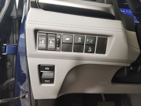 Certified 2019 Honda Odyssey EX-L image 18