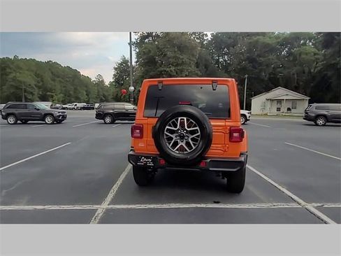 New 2025 Jeep Wrangler Sahara w/ Safety Group image 27